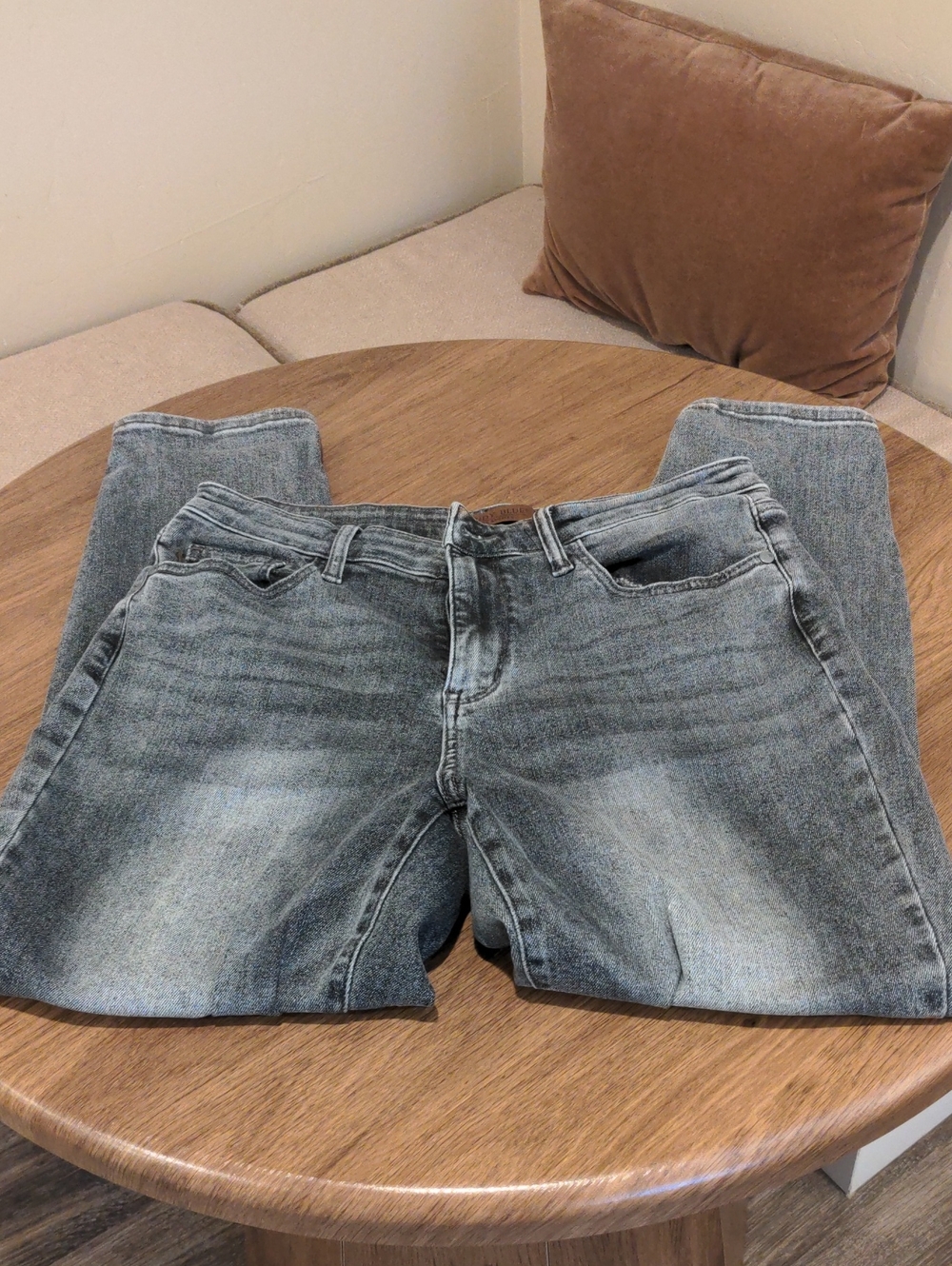 Judy Blue Grey Wash Skinny Jeans